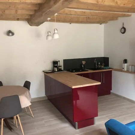 Hébergement de vacances Small House In A Troglodyte Pit Chemellier