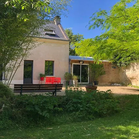 Сasa de vacaciones Small House In A Troglodyte Pit Chemellier