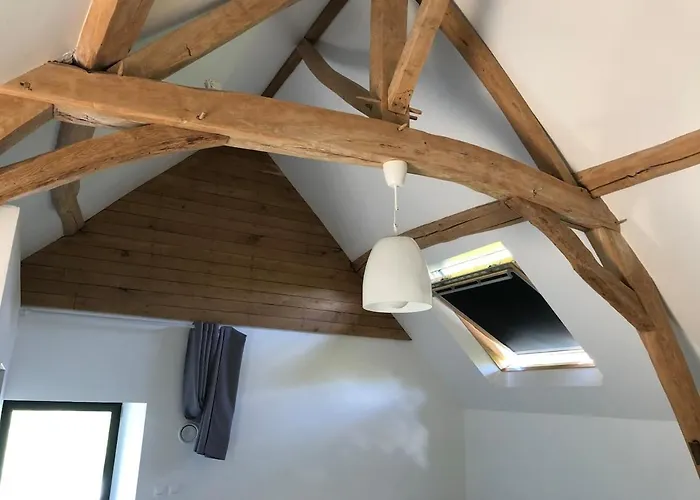 Small House In A Troglodyte Pit 度假居 Chemellier