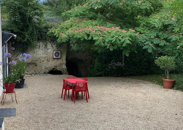 Small House In A Troglodyte Pit * Chemellier
