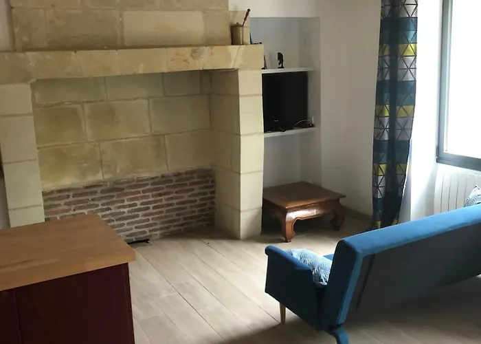 Small House In A Troglodyte Pit 度假居